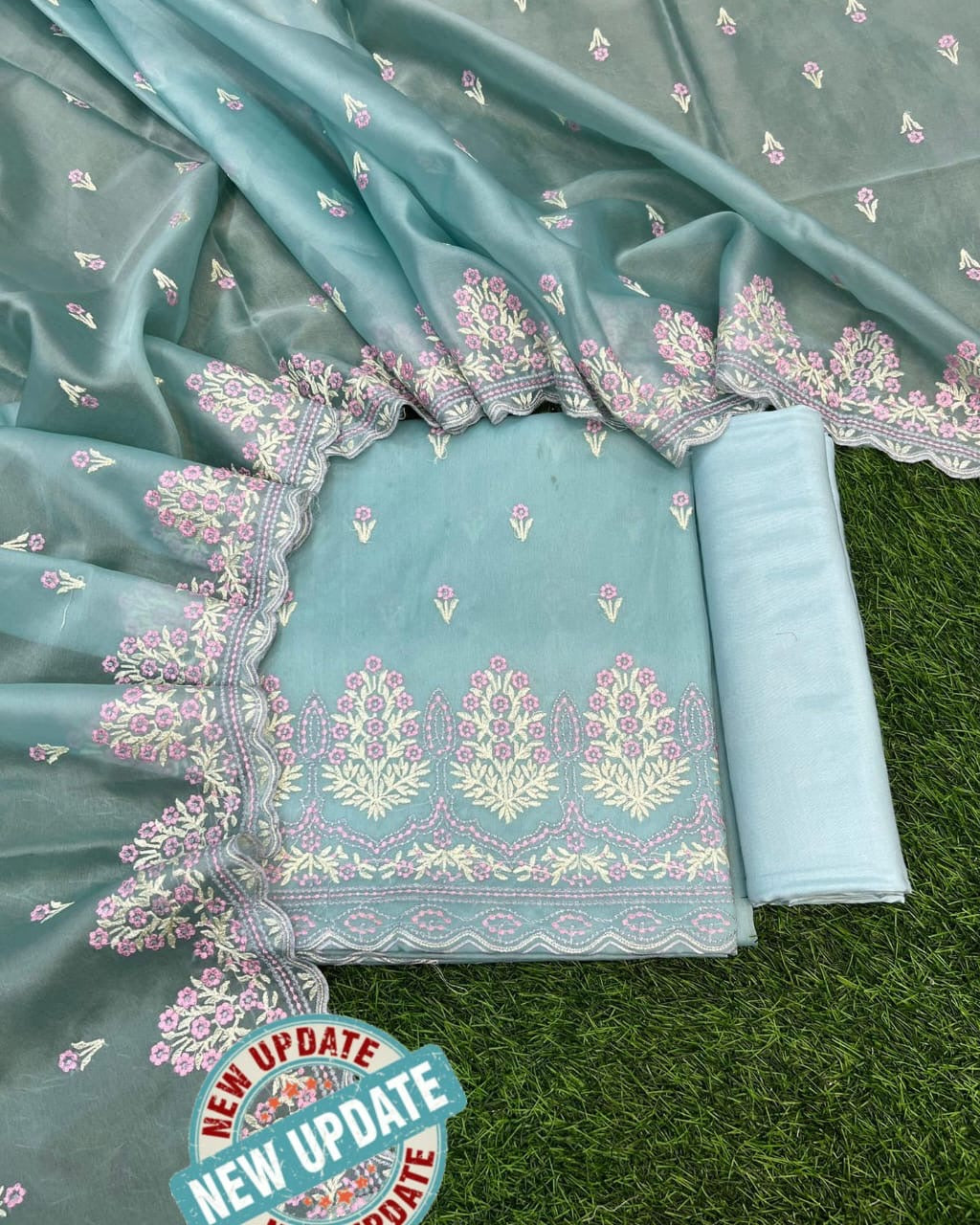 *Exclusive Banarasi Unstitched Salwar kameez with Dupatta