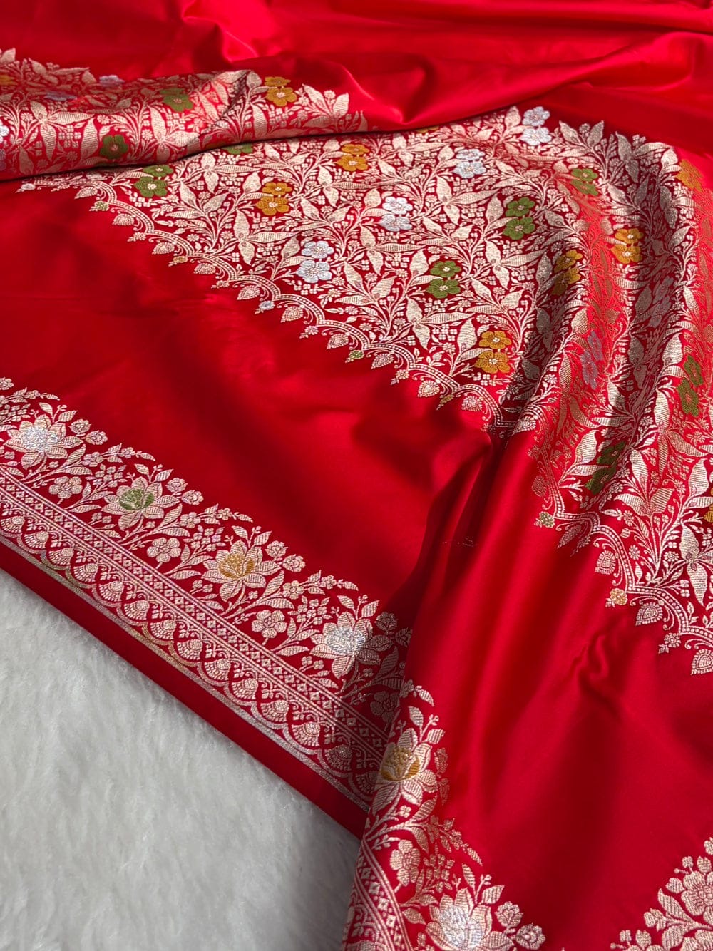*Banarasi handloom minakari mashru silk saree**