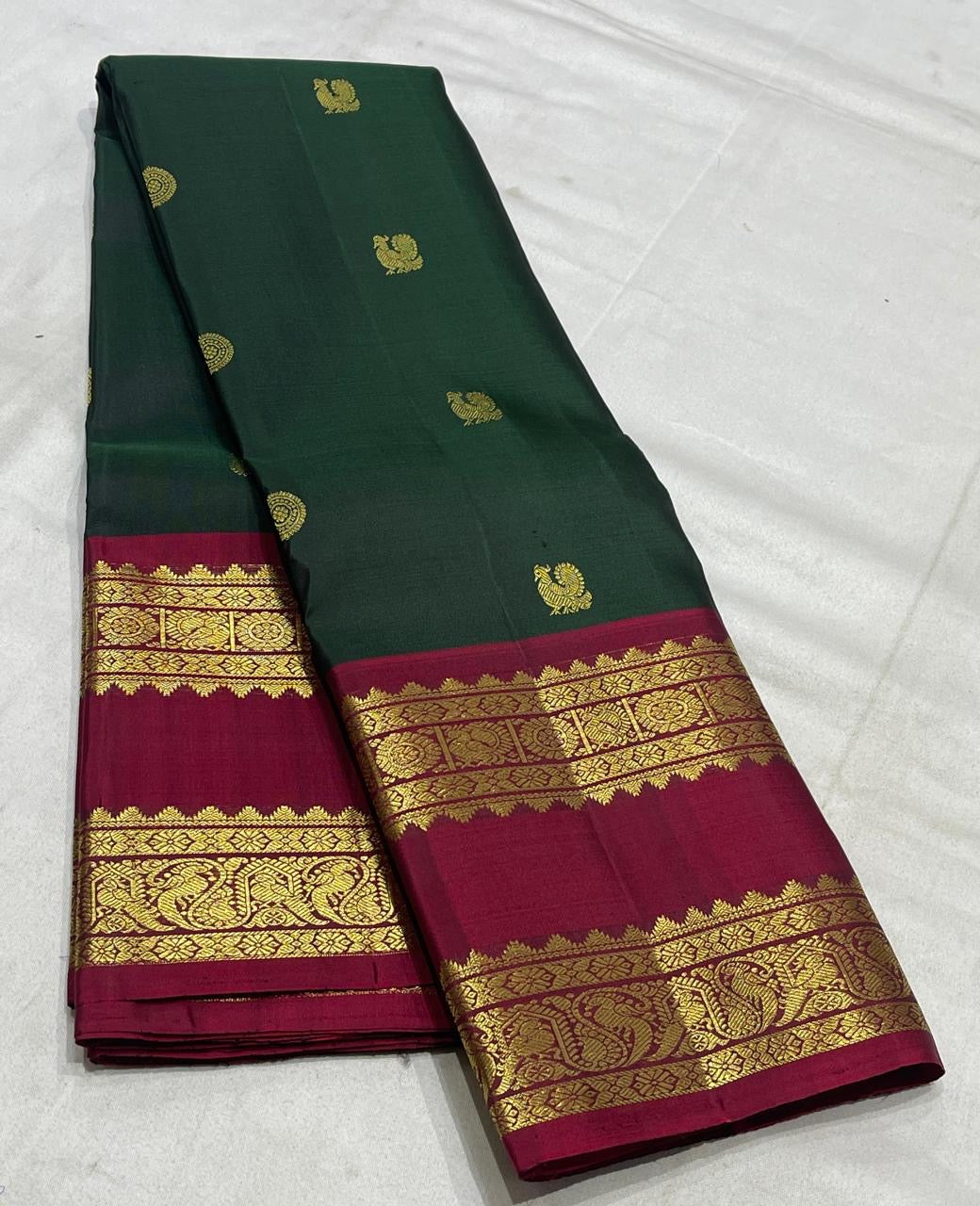 Pure handloom Kanchipuram silk sarees

*Silk mark certified*