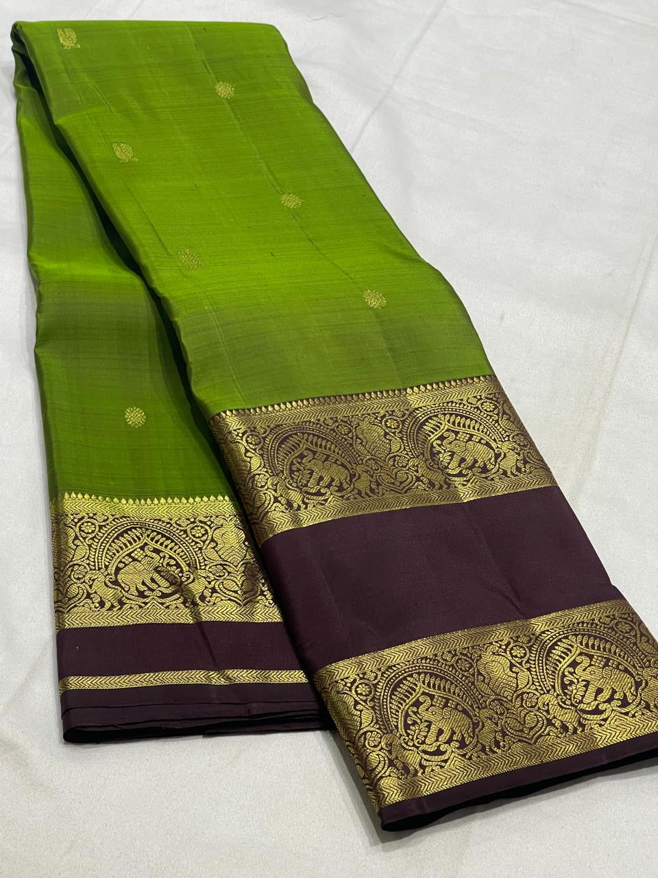 Pure handloom Kanchipuram silk sarees

*Silk mark certified*