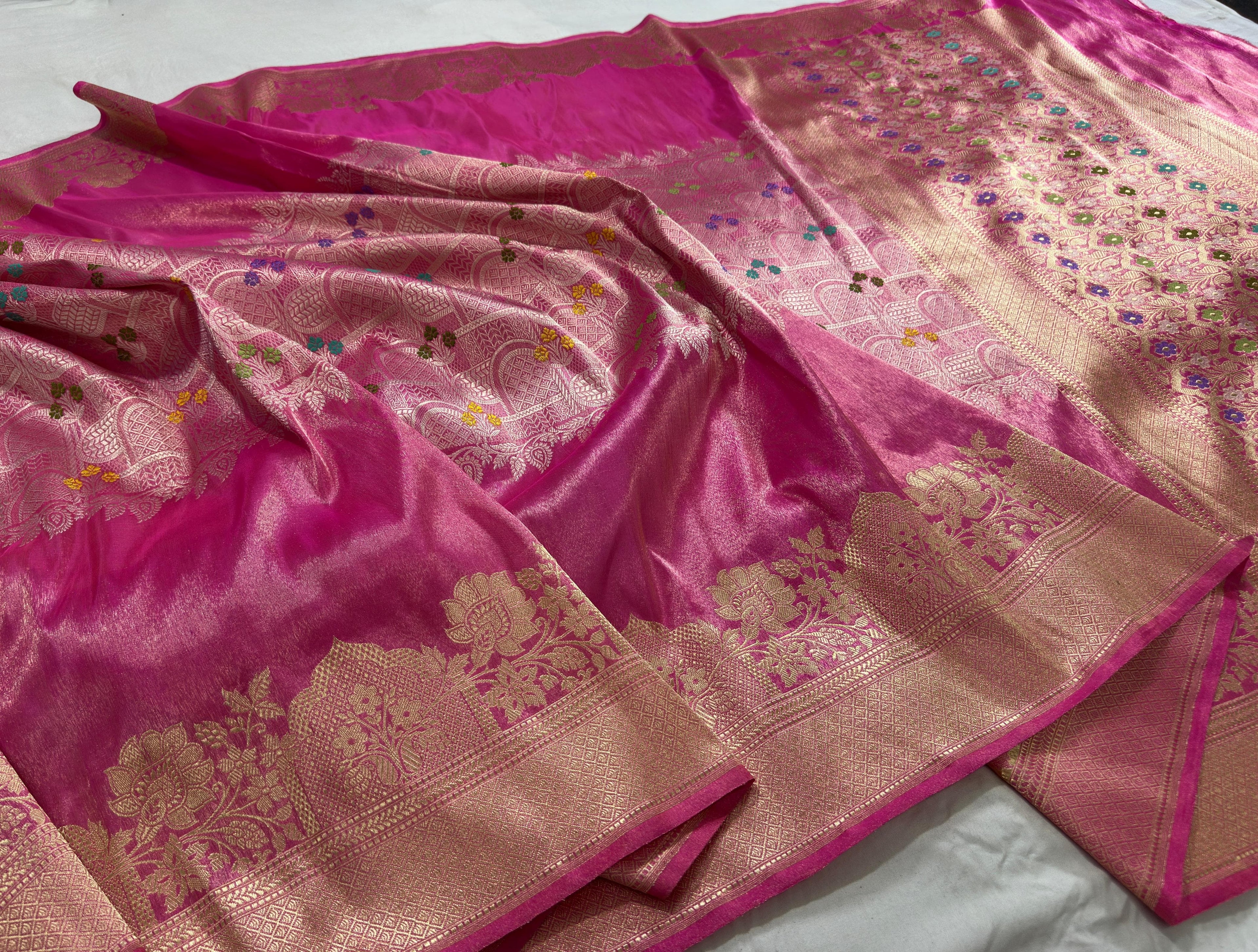 Katan silk tissue brocket
