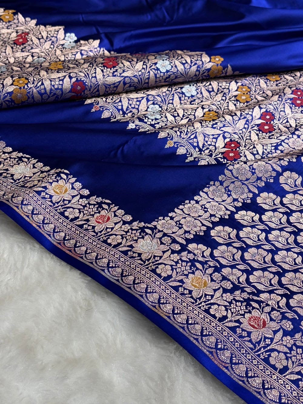 *Banarasi handloom minakari mashru silk saree**