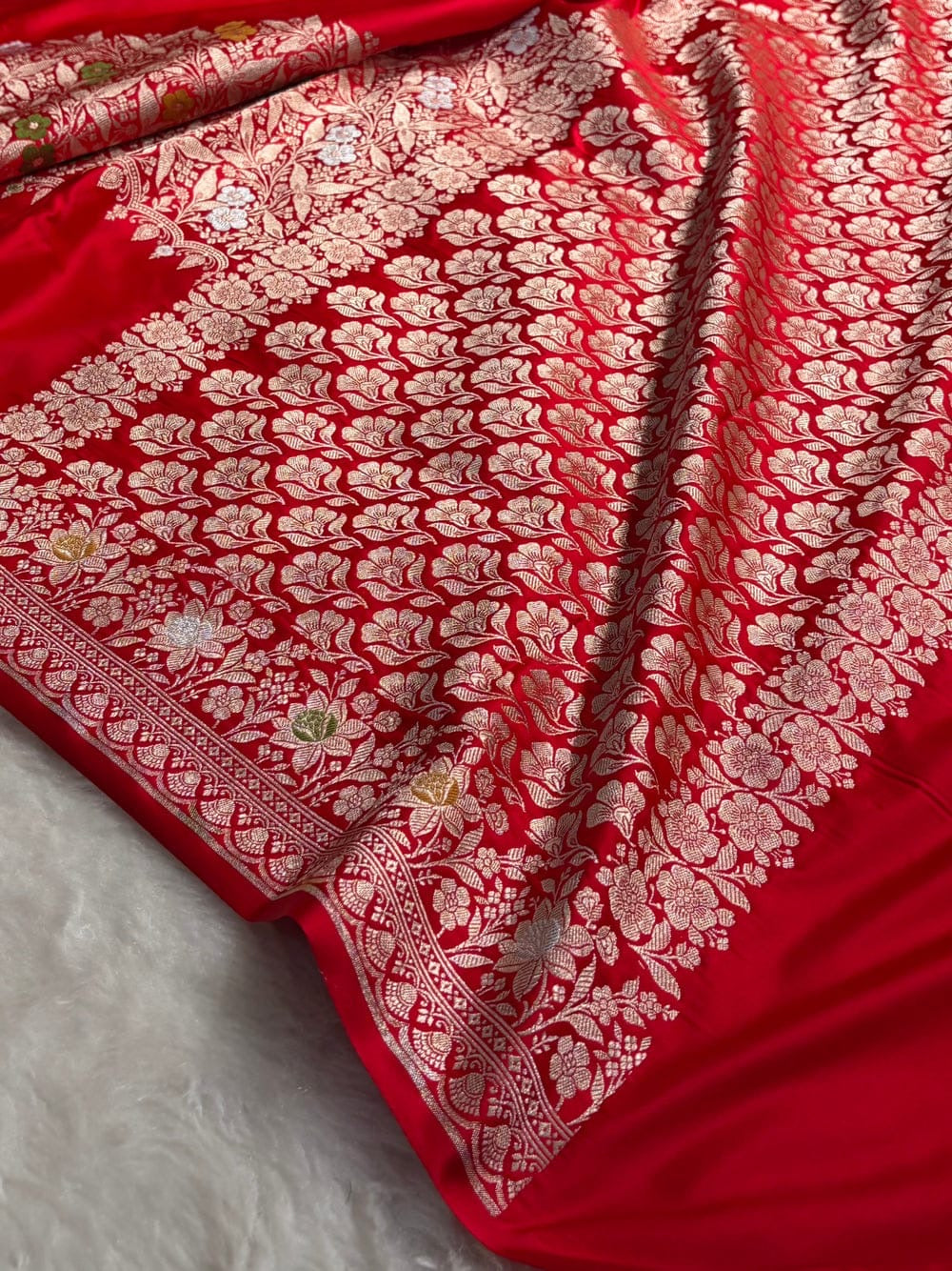 *Banarasi handloom minakari mashru silk saree**