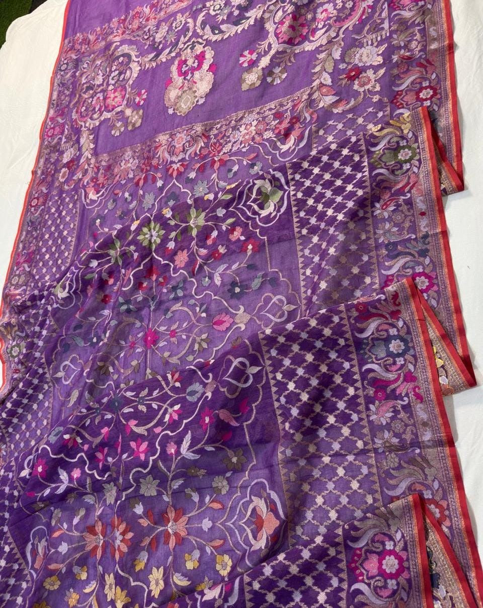 .
Cotton jamdani ek Tara Banaras ✨