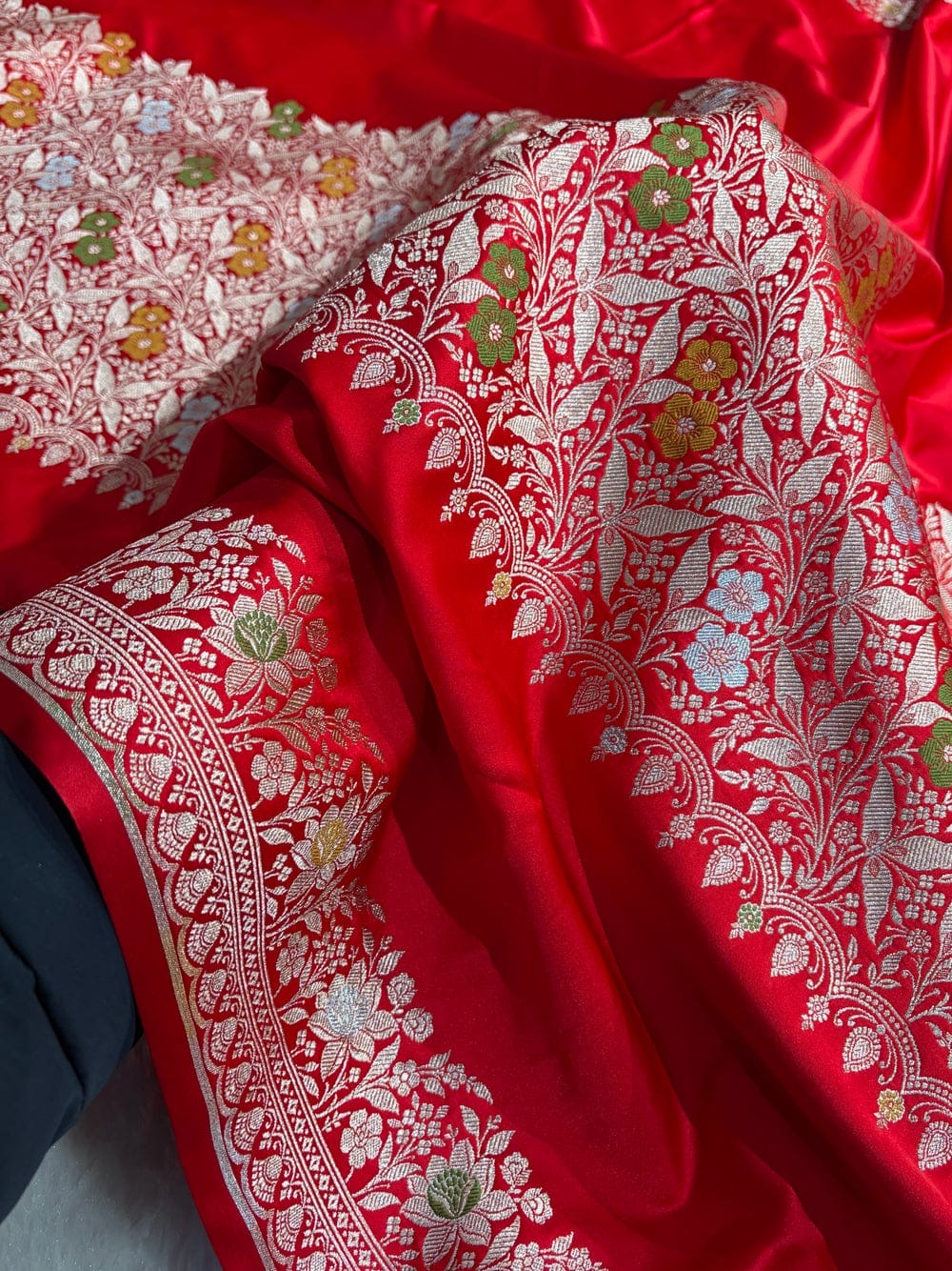 *Banarasi handloom minakari mashru silk saree**