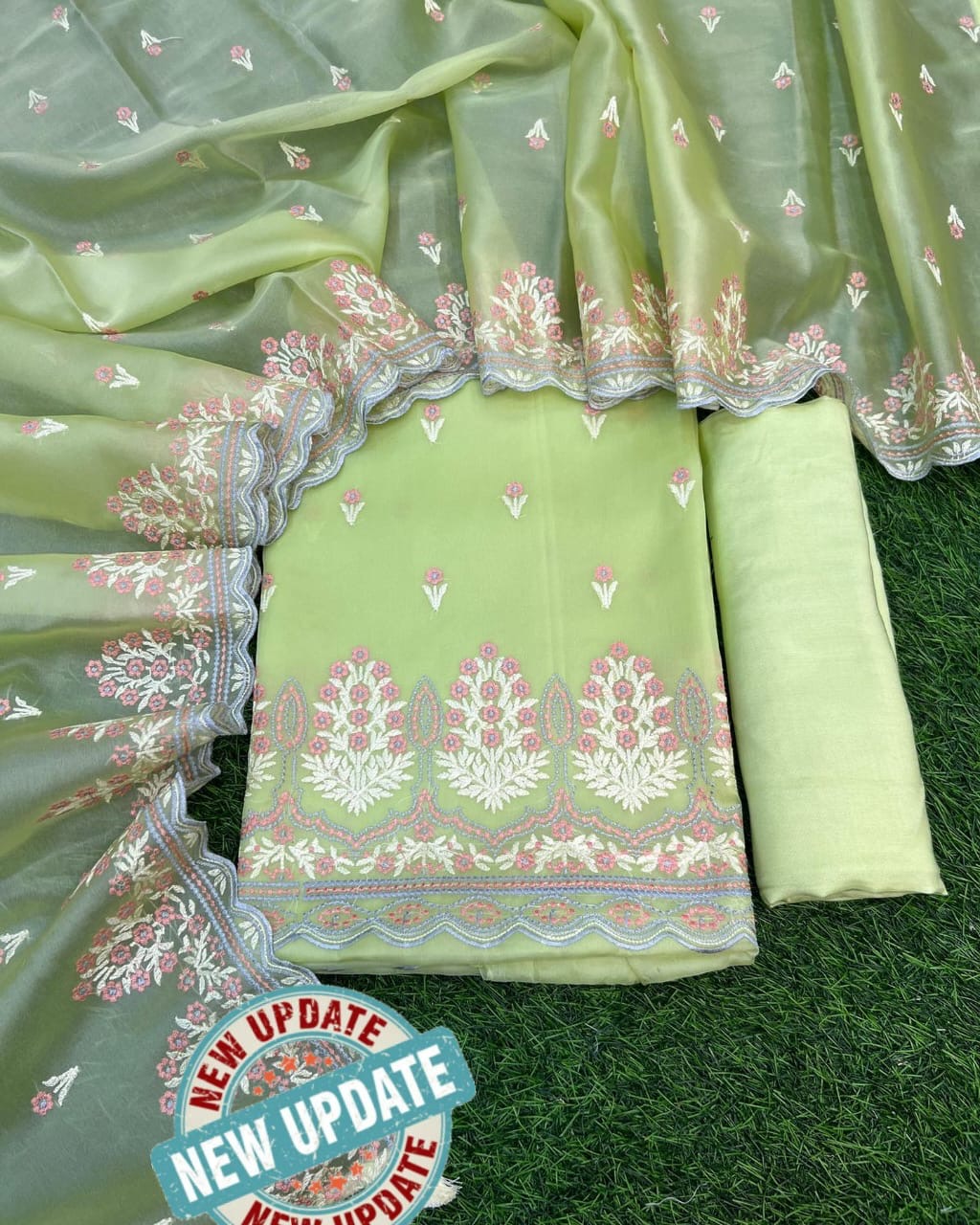 *Exclusive Banarasi Unstitched Salwar kameez with Dupatta