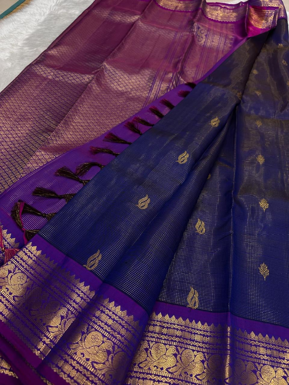 Pure handloom Kanchipuram silk sarees

*Silk mark certified*