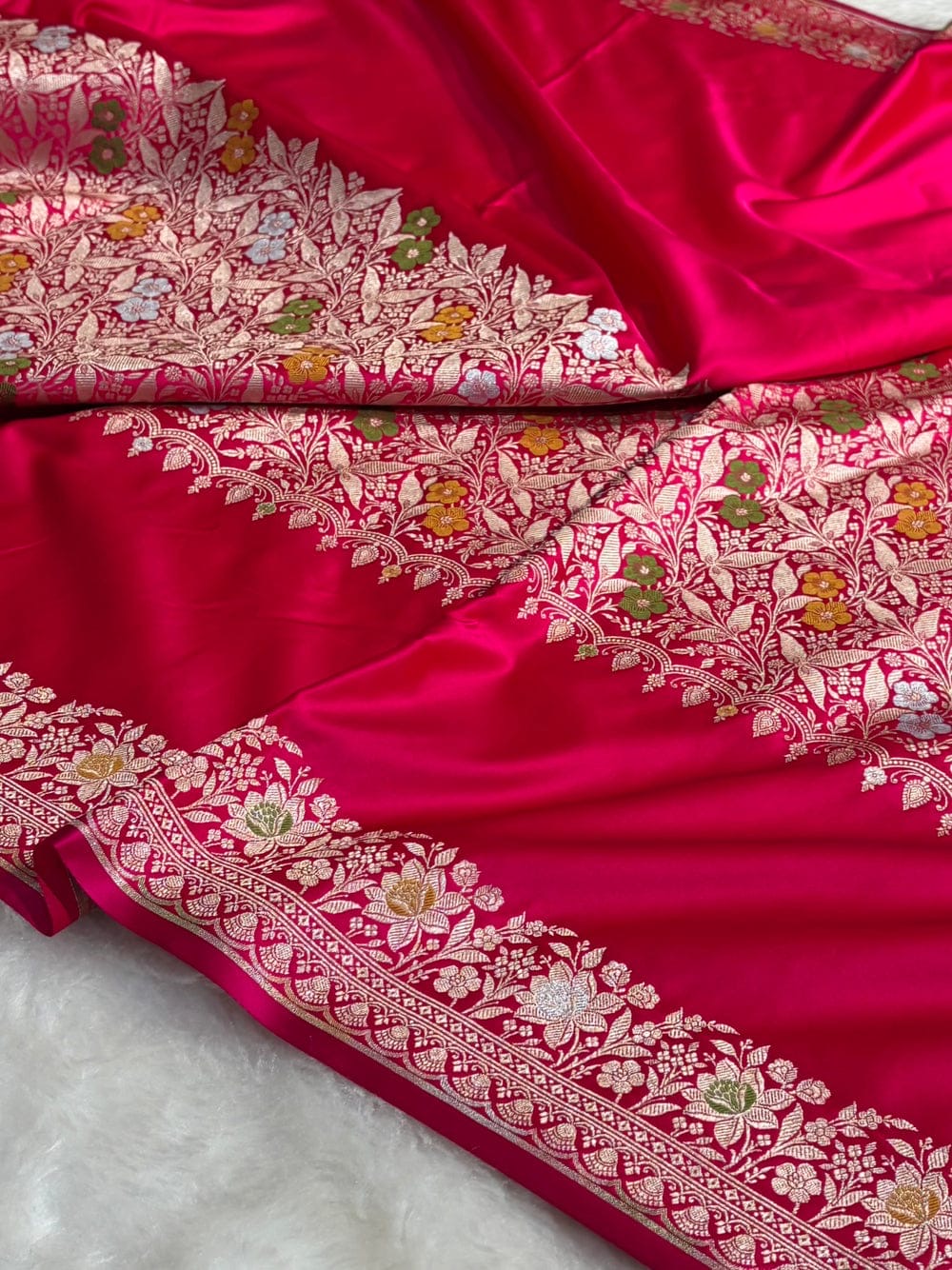 **Banarasi handloom minakari mashru silk saree**