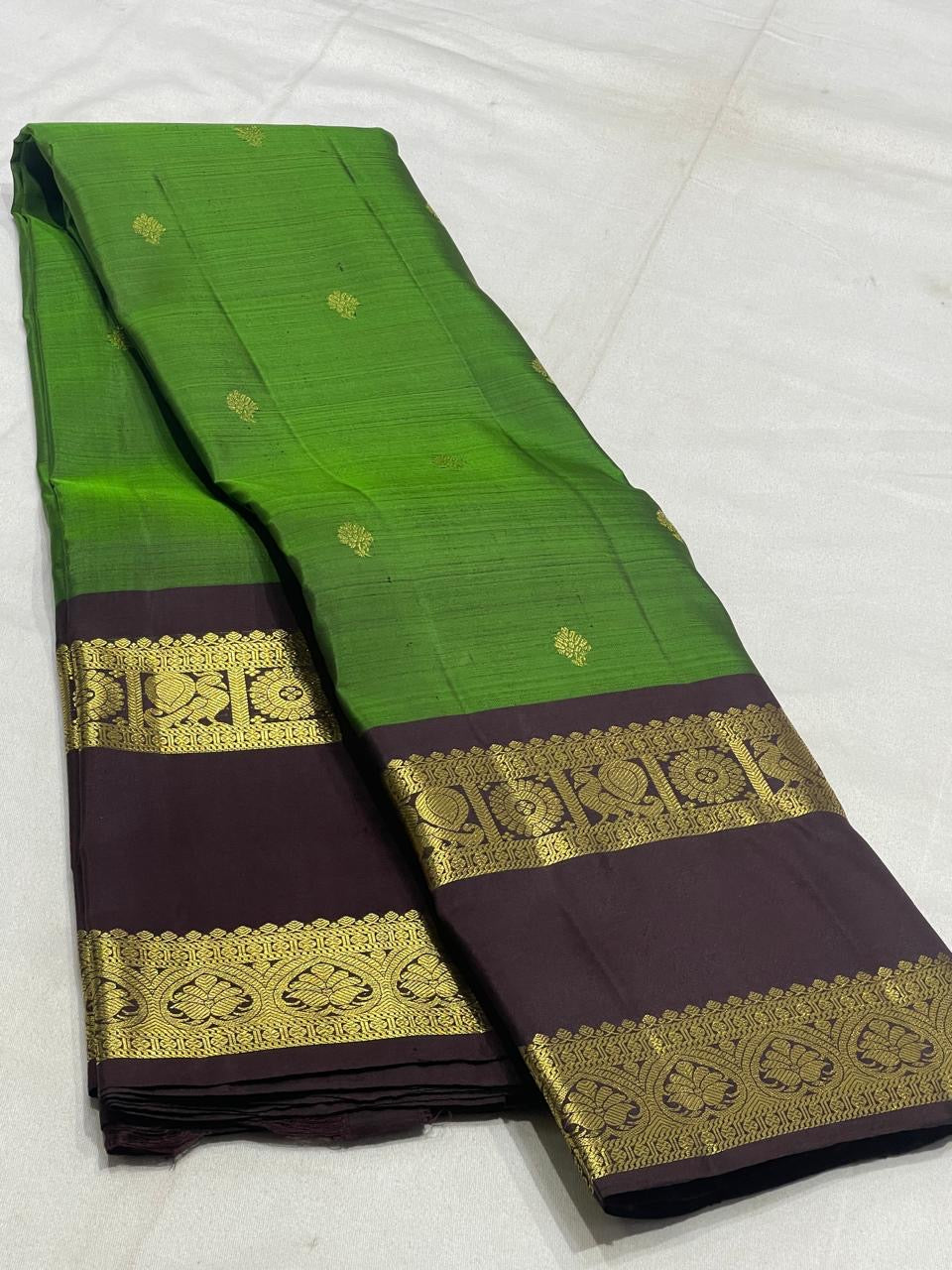 Pure handloom Kanchipuram silk sarees

*Silk mark certified*
